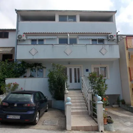Hanifa Apartmani Rovinj Exterior photo