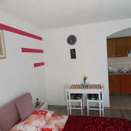 Hanifa Apartmani Rovinj Exterior photo